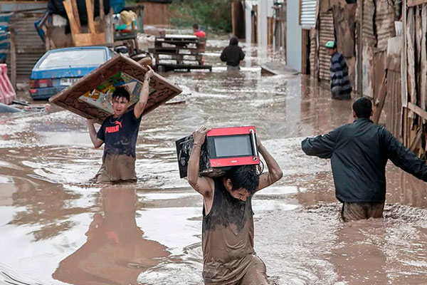 Diario expreso - Bono de emergencia para afrontar El Niño: conozca quiénes serán los beneficiados