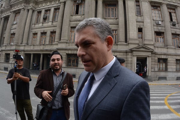 Diario expreso - Aparecen nuevas propiedades del suspendido fiscal Rafael Vela